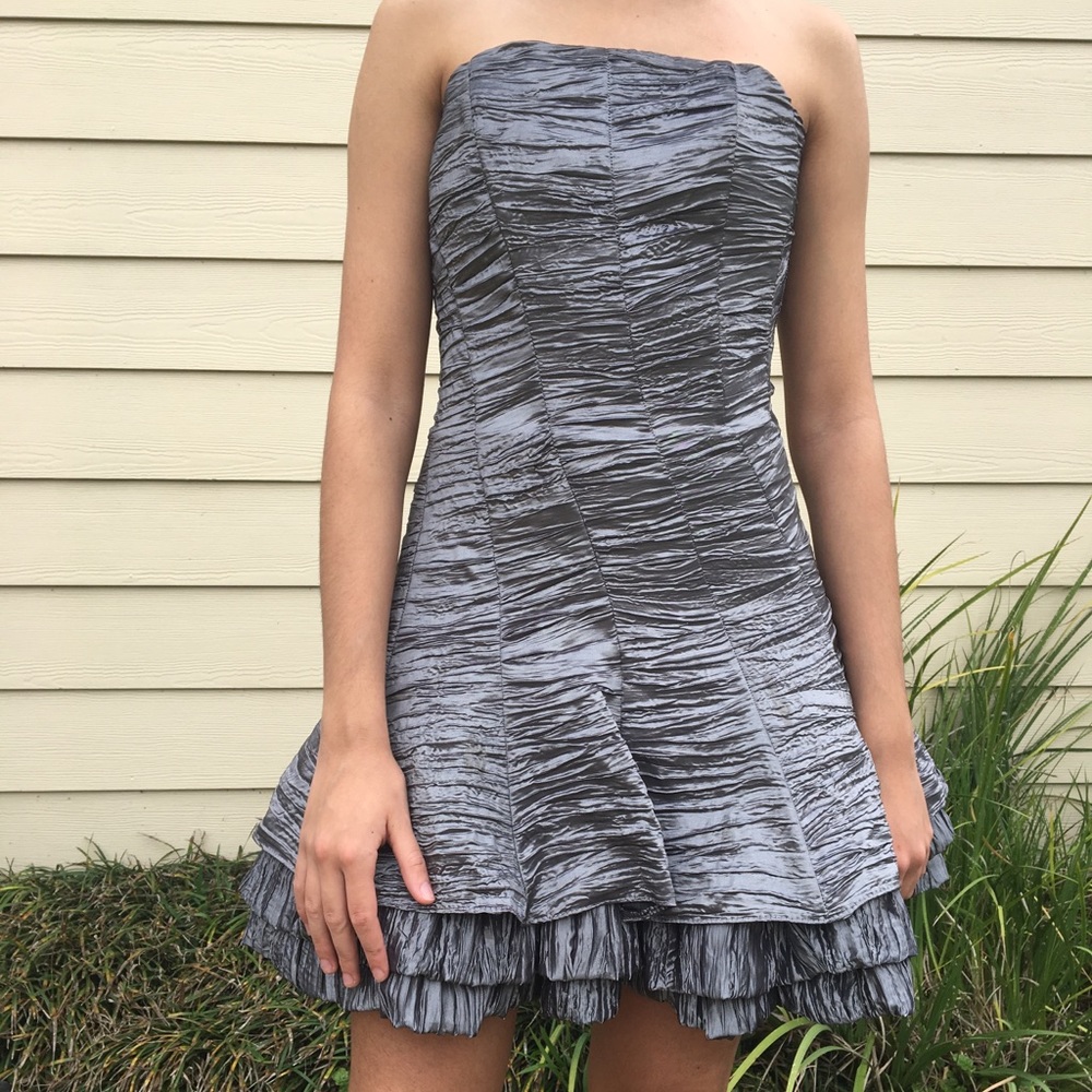Jessica McClintock short gray party dress